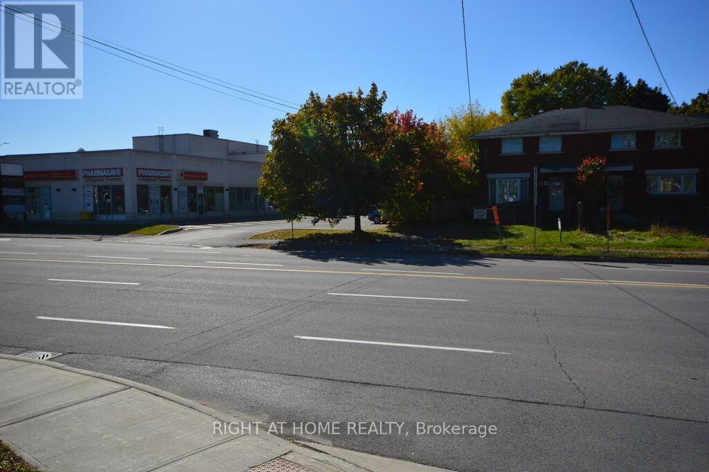 348 Woodroffe Avenue, Ottawa, Ontario  K2A 3V5 - Photo 2 - X12817042