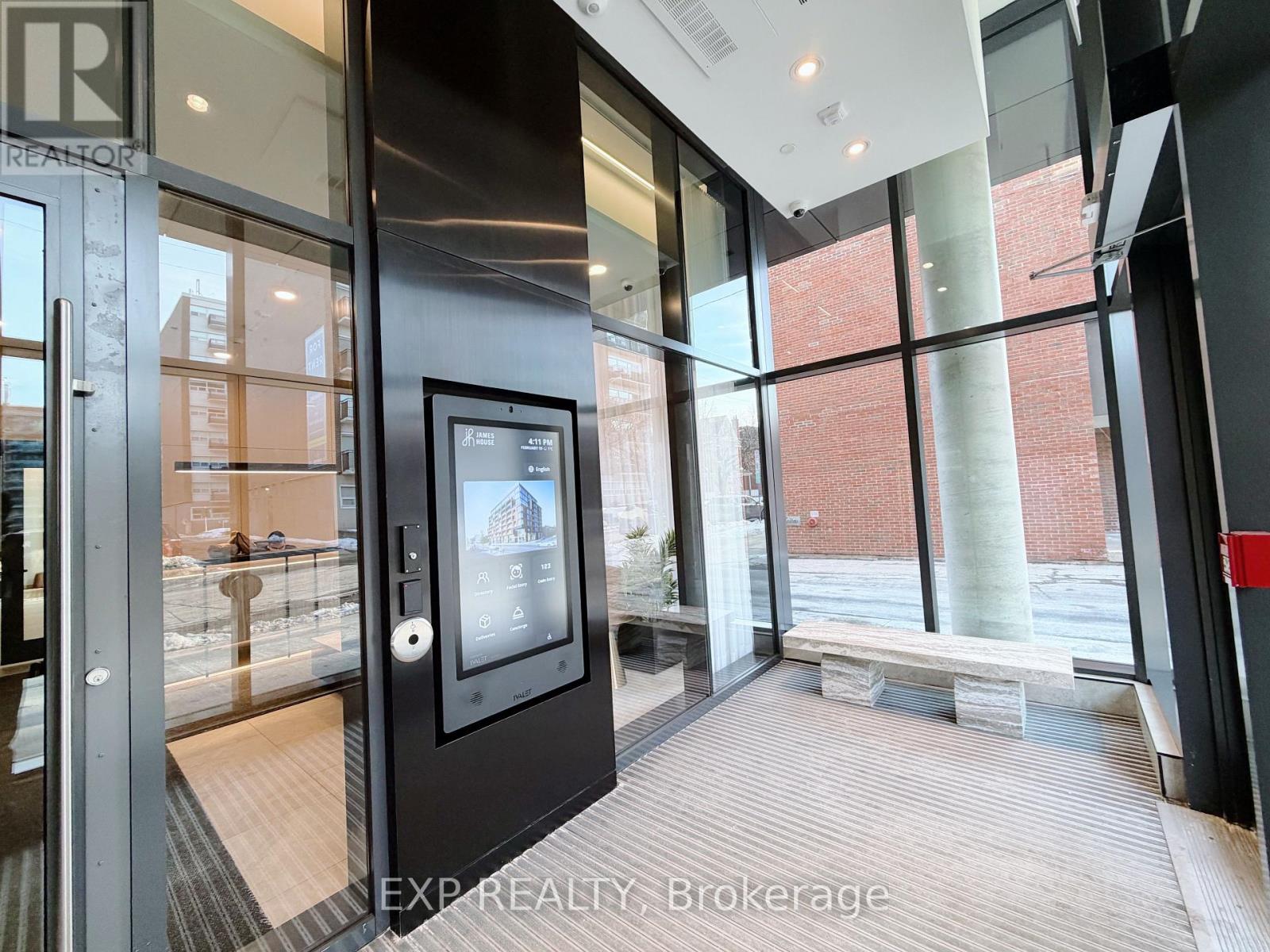 317 - 10 James Street, Ottawa, Ontario  K2P 1Y5 - Photo 2 - X12817086