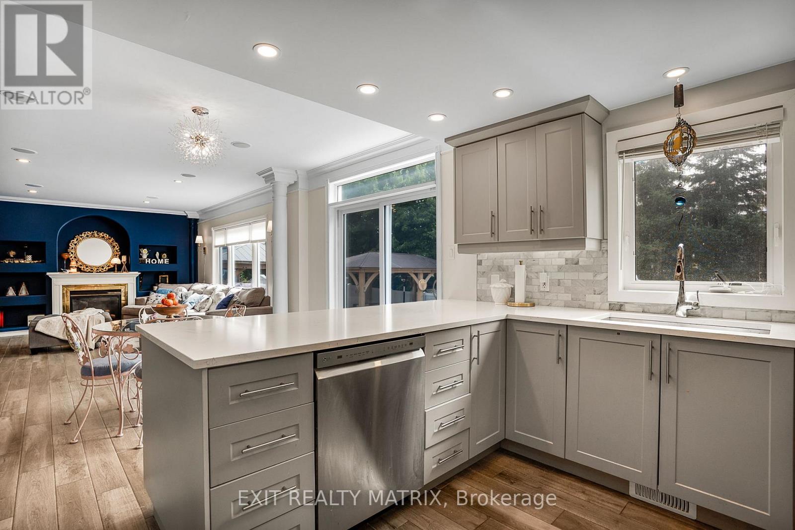 116 Lamadeleine Boulevard, Russell, Ontario  K0A 1W1 - Photo 12 - X12817092