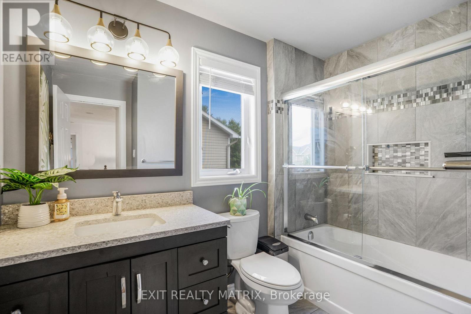 116 Lamadeleine Boulevard, Russell, Ontario  K0A 1W1 - Photo 29 - X12817092