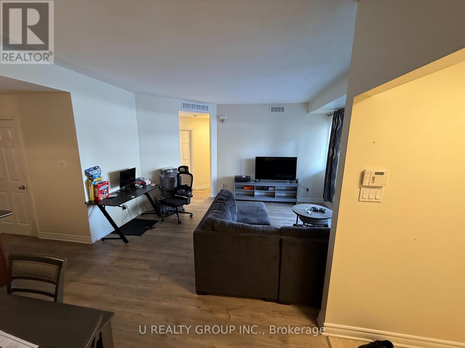 4 - 175 Water Bridge Drive, Ottawa, Ontario  K2G 7G3 - Photo 4 - X12817118