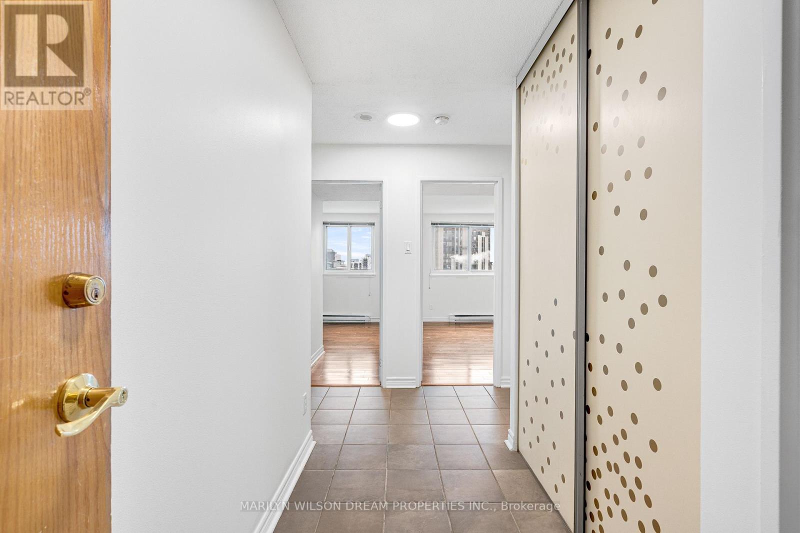 2107 - 199 Kent Street, Ottawa, Ontario  K2P 2K8 - Photo 3 - X12817136