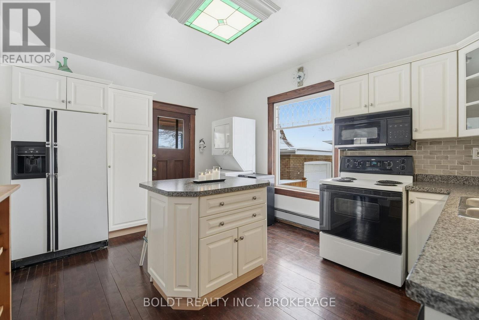 23 Almond Street, St. Catharines, Ontario  L2T 1G1 - Photo 14 - X12817074