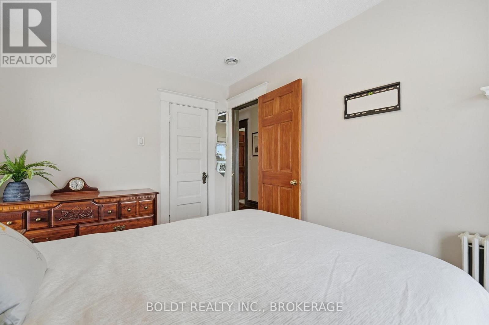 23 Almond Street, St. Catharines, Ontario  L2T 1G1 - Photo 21 - X12817074