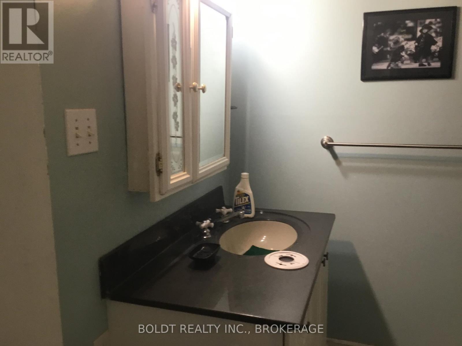 23 Almond Street, St. Catharines, Ontario  L2T 1G1 - Photo 33 - X12817074