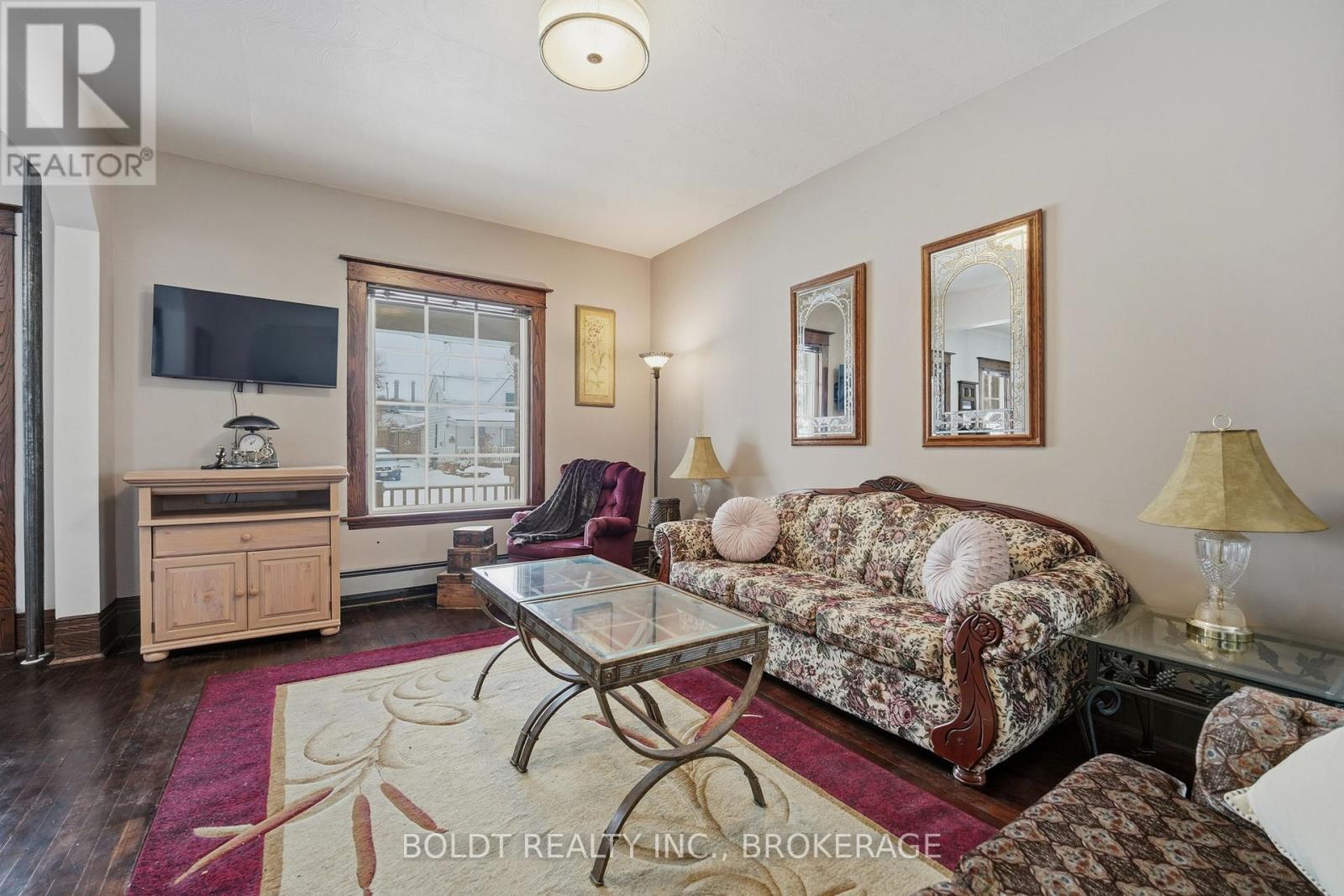 23 Almond Street, St. Catharines, Ontario  L2T 1G1 - Photo 9 - X12817074