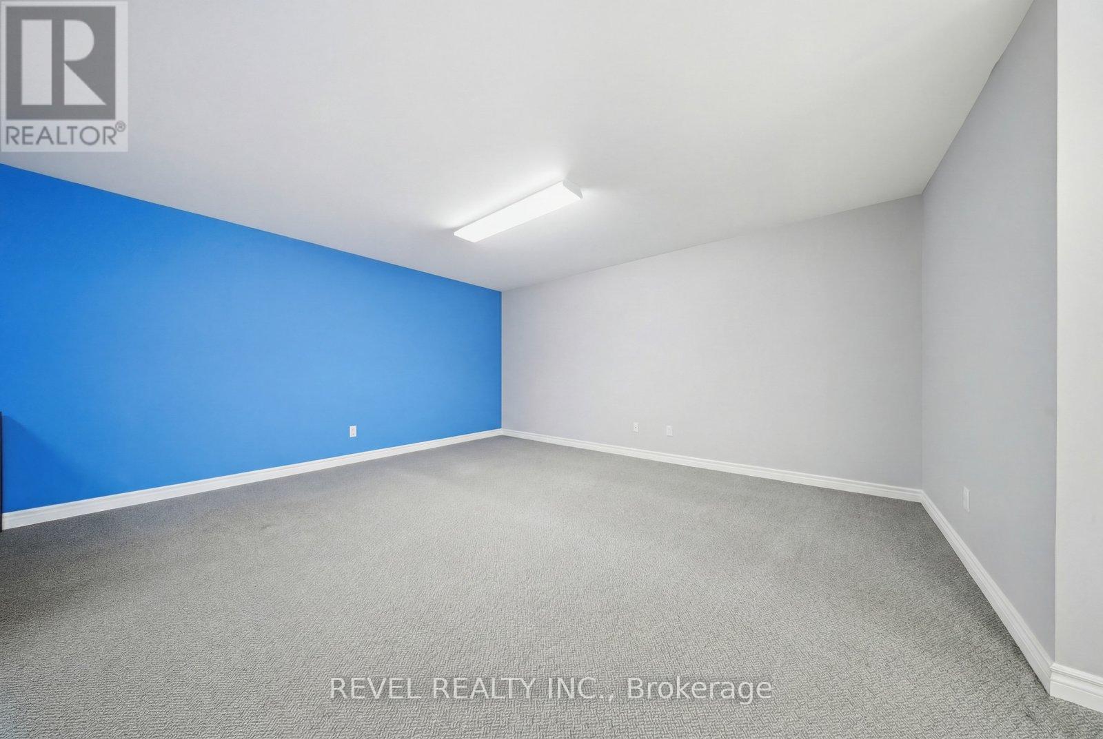 12-Upper - 45 Dalkeith Drive, Brantford, Ontario  N3P 1M1 - Photo 3 - X12816940