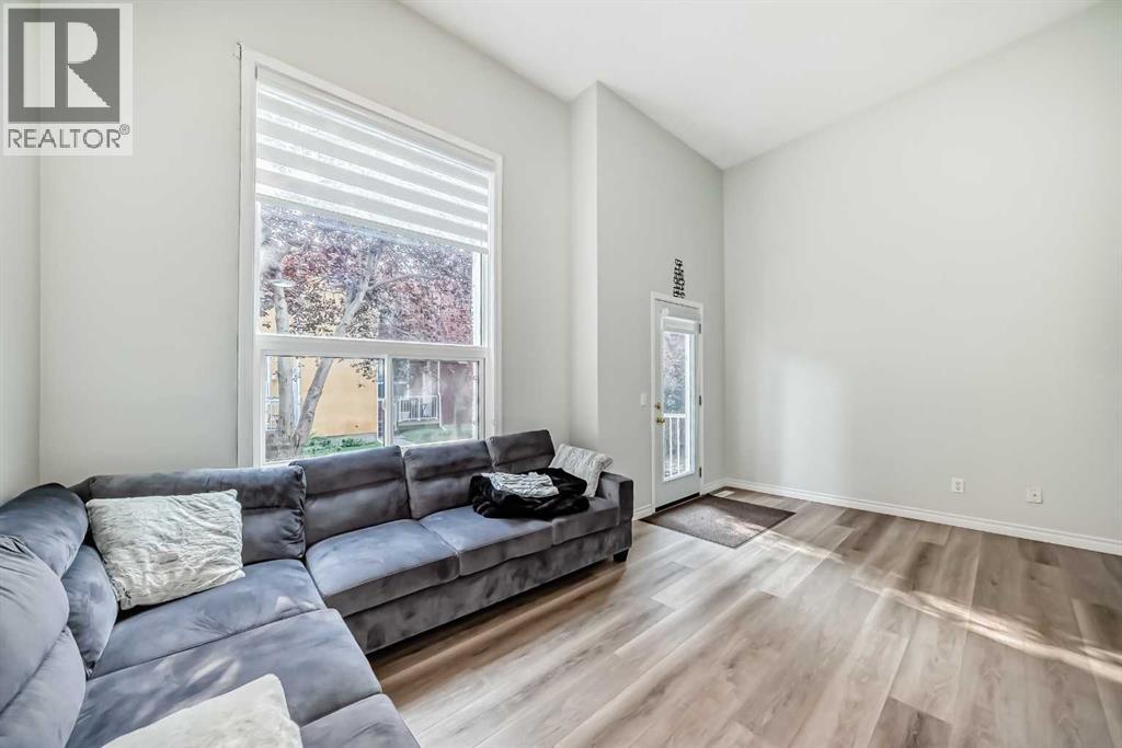 2, 7 Westland Road, Okotoks, Alberta  T1S 1Z1 - Photo 7 - A2253801