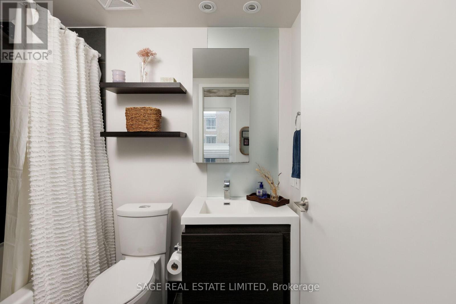 613 - 1030 King Street W, Toronto, Ontario  M6K 3N3 - Photo 32 - C12817028