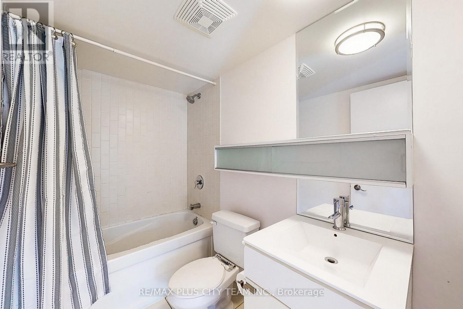 308 - 111 Elizabeth Street, Toronto, Ontario  M5G 1P7 - Photo 18 - C12817038