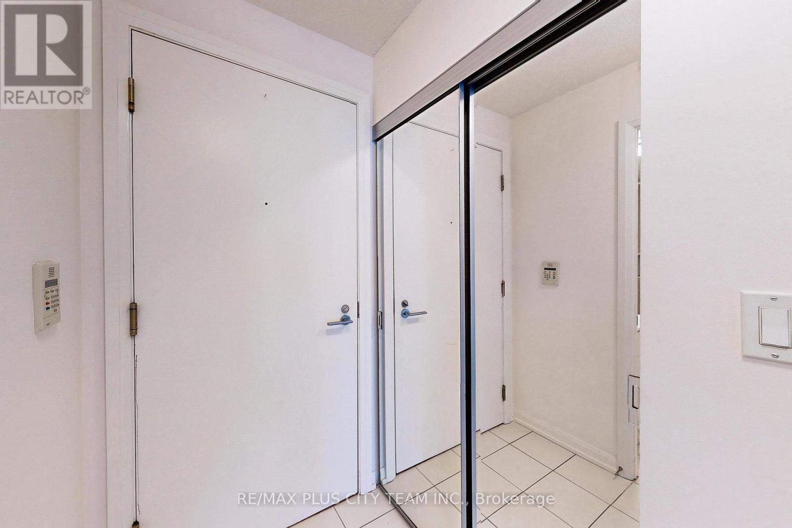 308 - 111 Elizabeth Street, Toronto, Ontario  M5G 1P7 - Photo 23 - C12817038