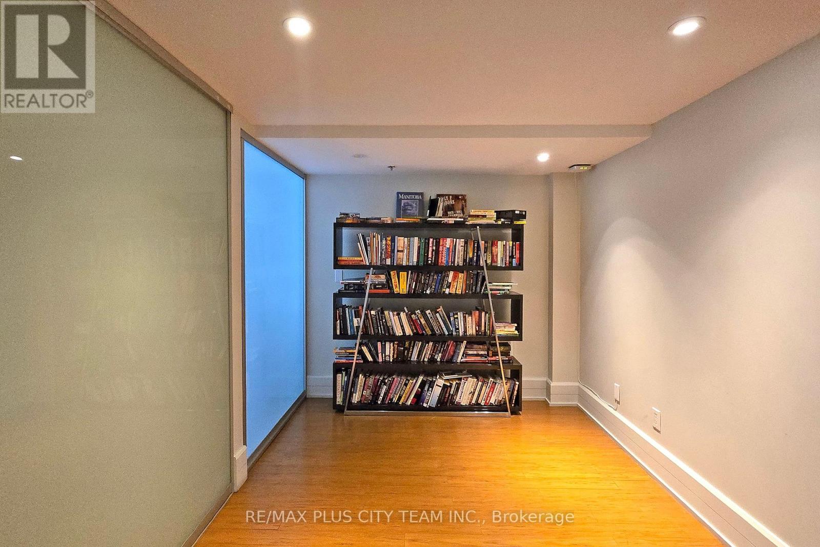 308 - 111 Elizabeth Street, Toronto, Ontario  M5G 1P7 - Photo 40 - C12817038