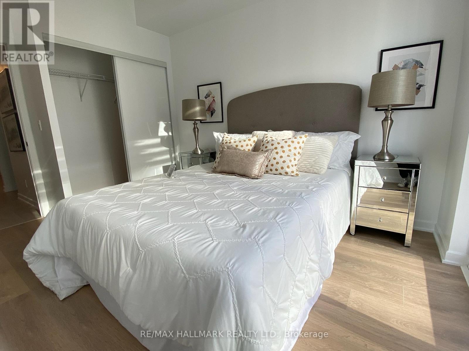 1610 - 38 Forest Manor Road, Toronto, Ontario  M2J 0H4 - Photo 5 - C12817080