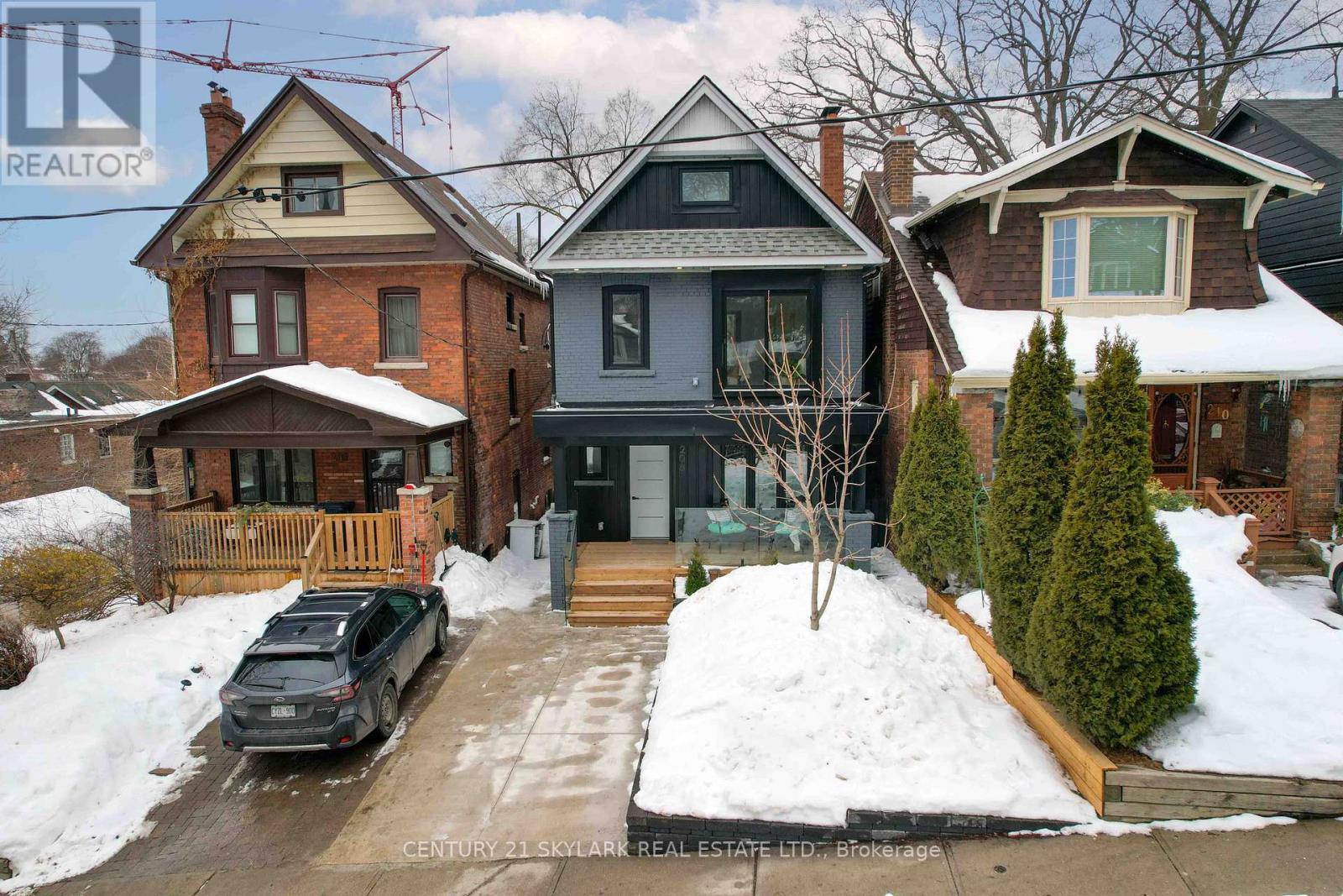 208 Gainsborough Road, Toronto, Ontario  M4L 3C6 - Photo 1 - E12816994