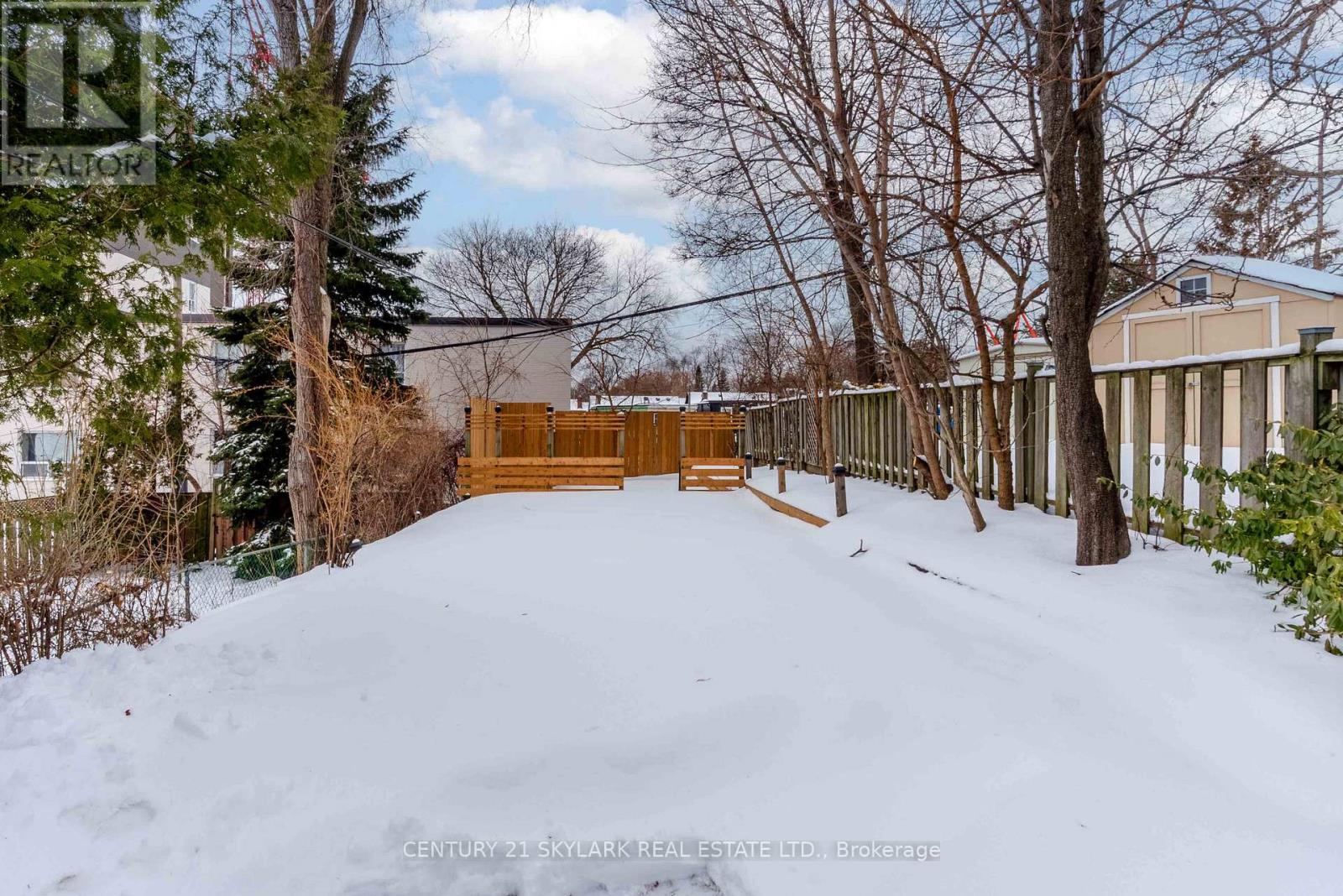 208 Gainsborough Road, Toronto, Ontario  M4L 3C6 - Photo 46 - E12816994
