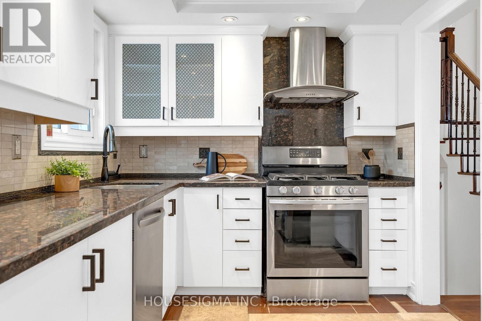 808 Krosno Boulevard, Pickering, Ontario  L1W 1G8 - Photo 15 - E12817016