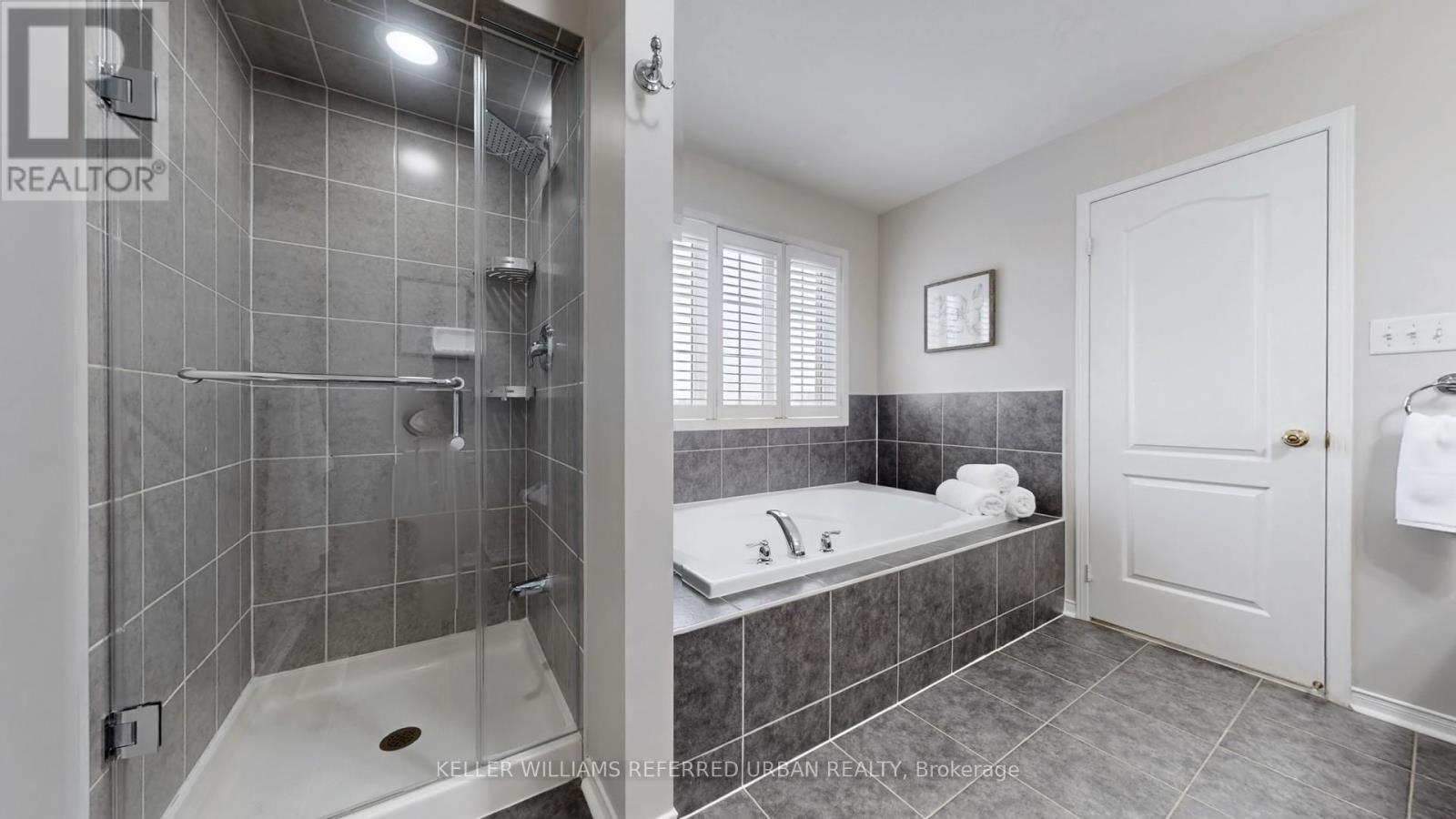 85 Decourcy-Ireland Circle, Ajax, Ontario  L1T 0K6 - Photo 18 - E12817104