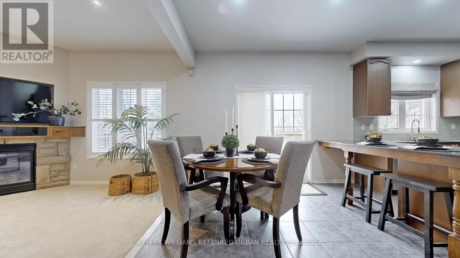 85 Decourcy-Ireland Circle, Ajax, Ontario  L1T 0K6 - Photo 9 - E12817104