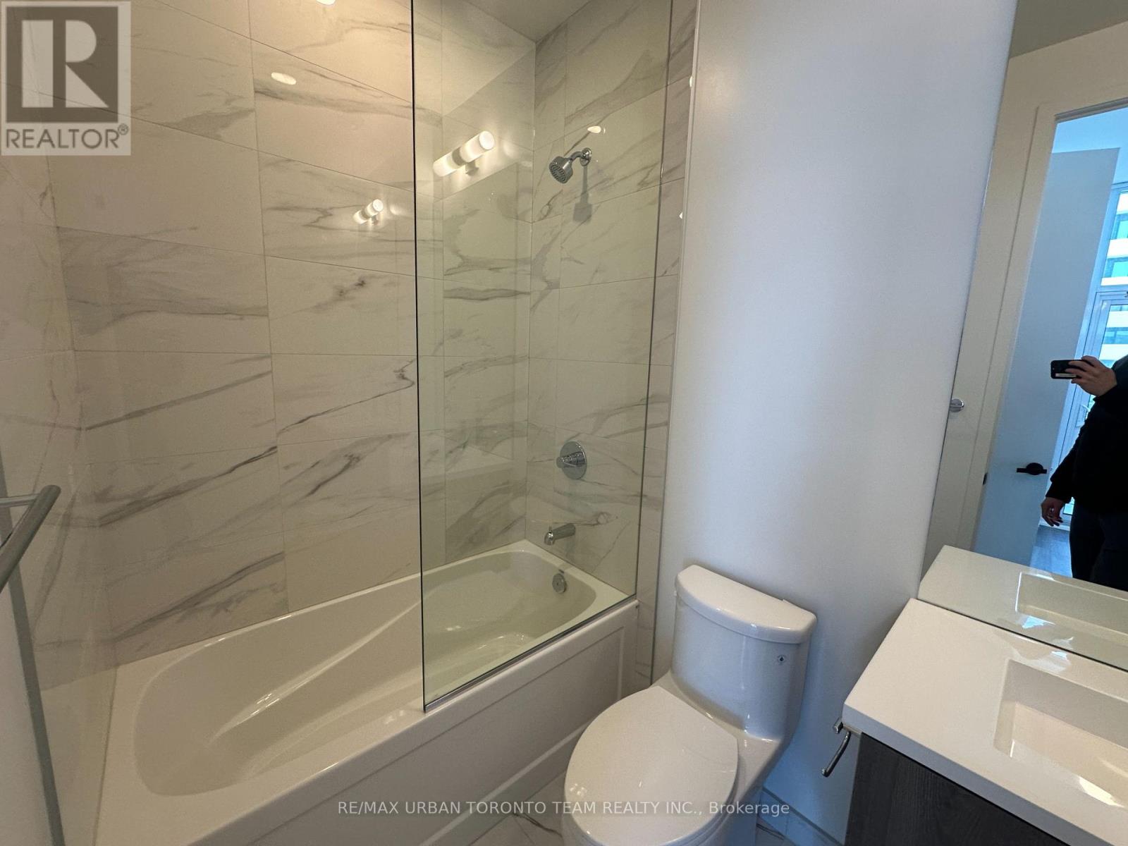 Ph102 - 8 Interchange Way, Vaughan, Ontario  L4K 5Z7 - Photo 15 - N12817110