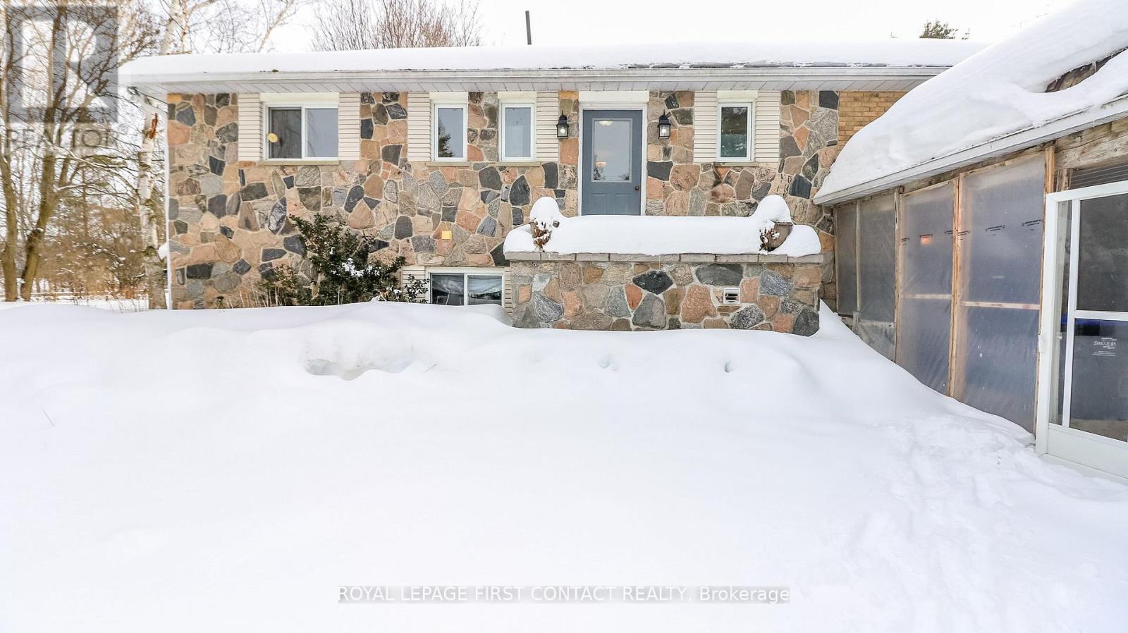 6237 2 Concession, Clearview, Ontario  L0M 1N0 - Photo 10 - S12817020