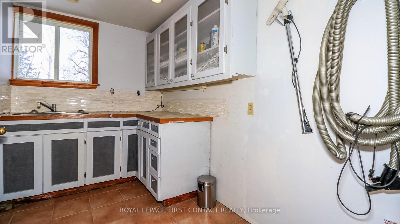 6237 2 Concession, Clearview, Ontario  L0M 1N0 - Photo 19 - S12817020