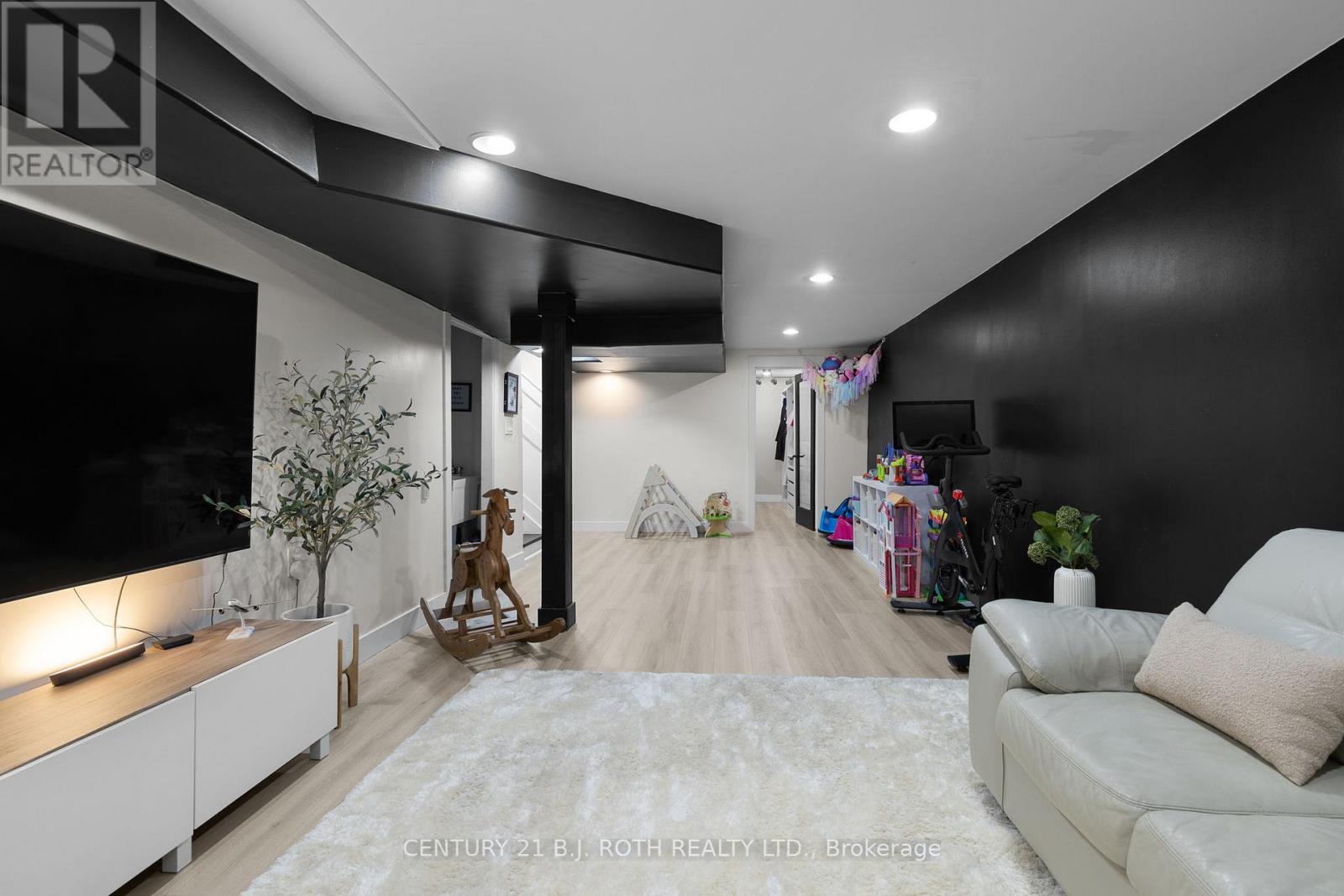 13 Hadden Crescent, Barrie, Ontario  L4M 6G6 - Photo 22 - S12817124