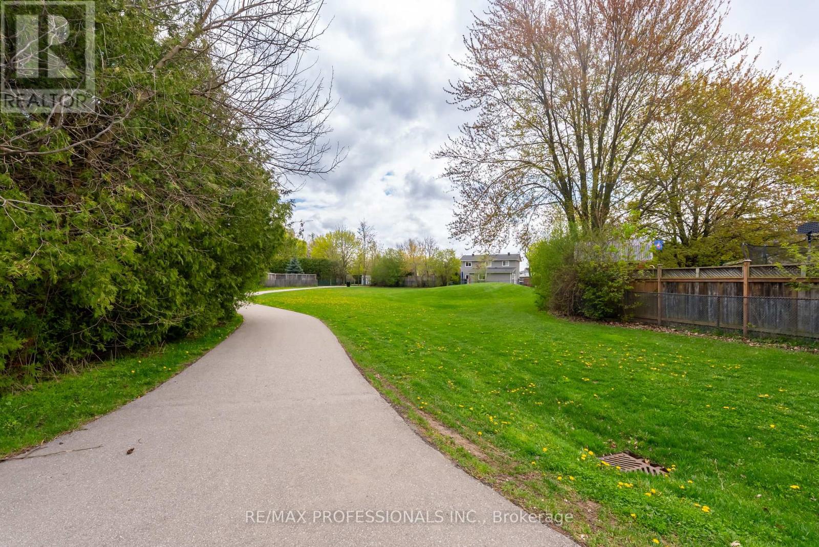 868 Governors Court, Milton, Ontario  L9T 3W6 - Photo 36 - W12814736