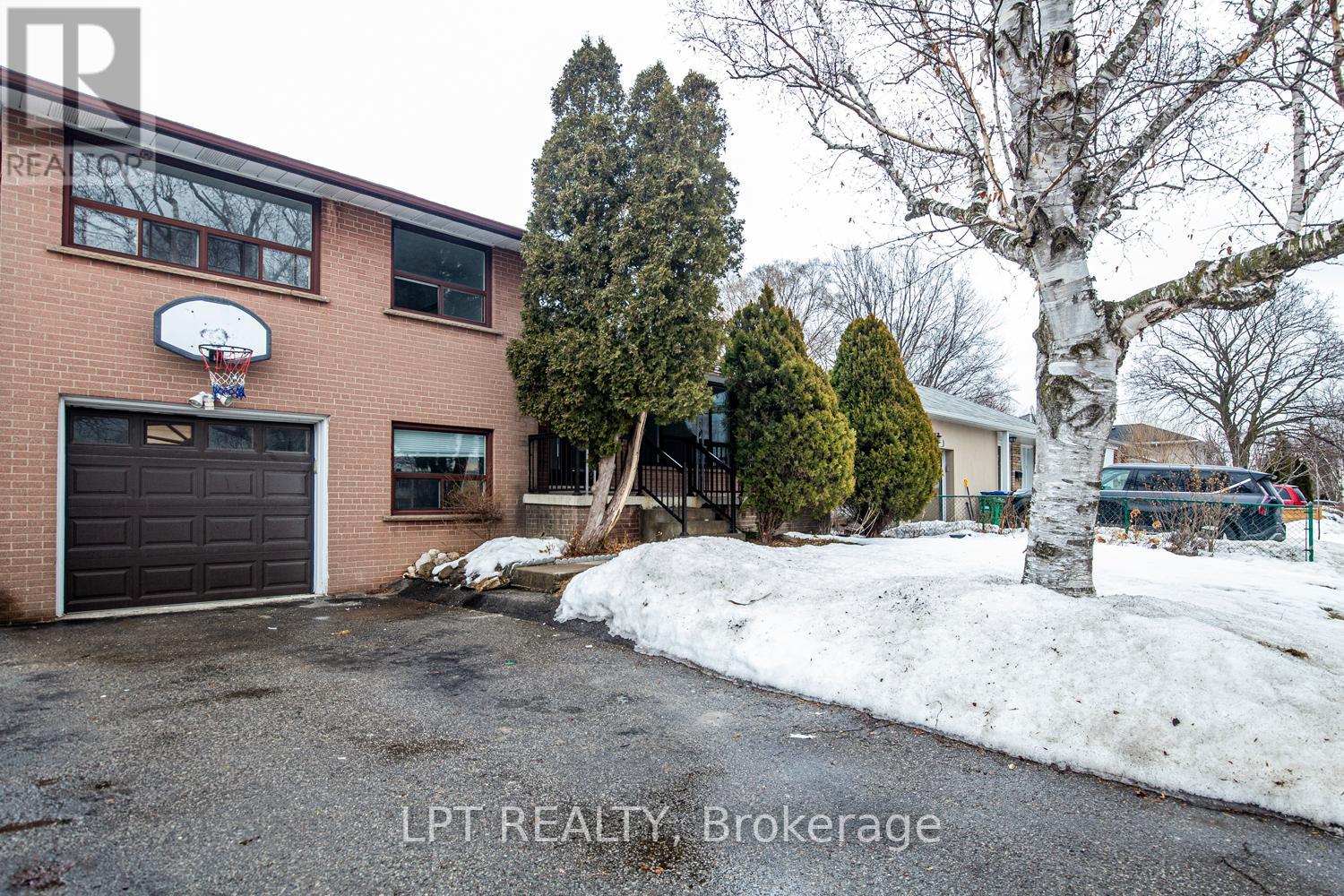 1519 Ogden Avenue, Mississauga, Ontario  L5E 2H9 - Photo 46 - W12816978