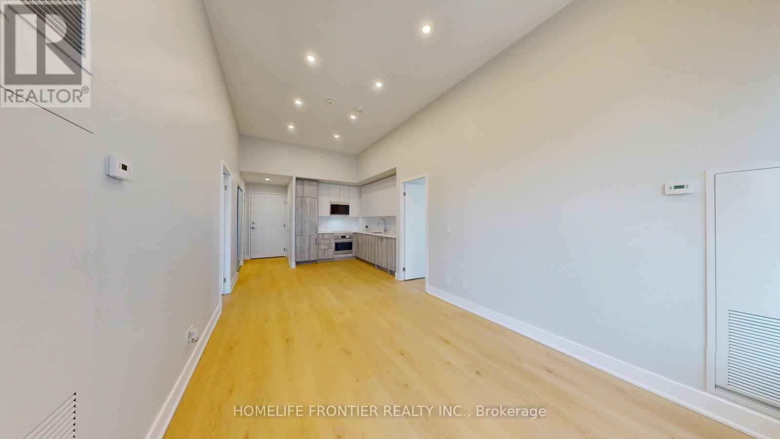 409 - 297 Oak Walk Drive, Oakville, Ontario  L6H 6Z3 - Photo 3 - W12817026