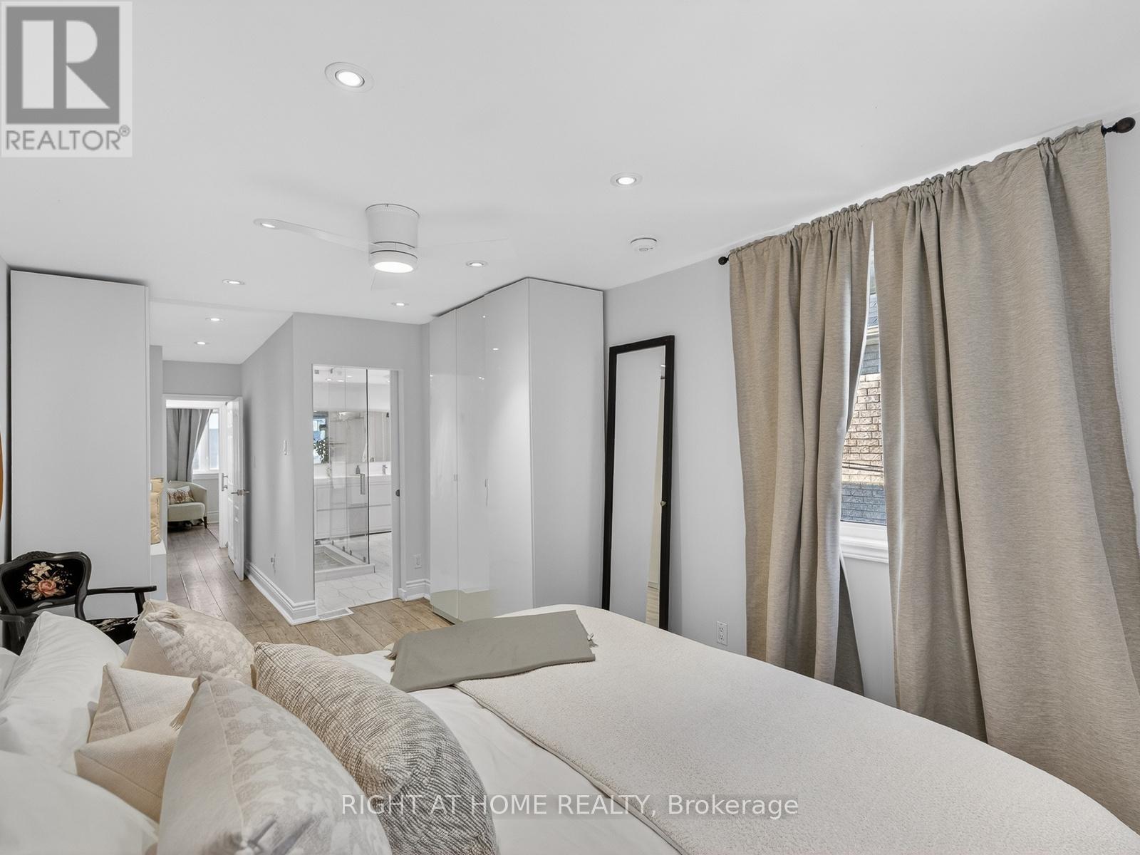 355 Caledonia Road, Toronto, Ontario  M6E 4T7 - Photo 21 - W12817030