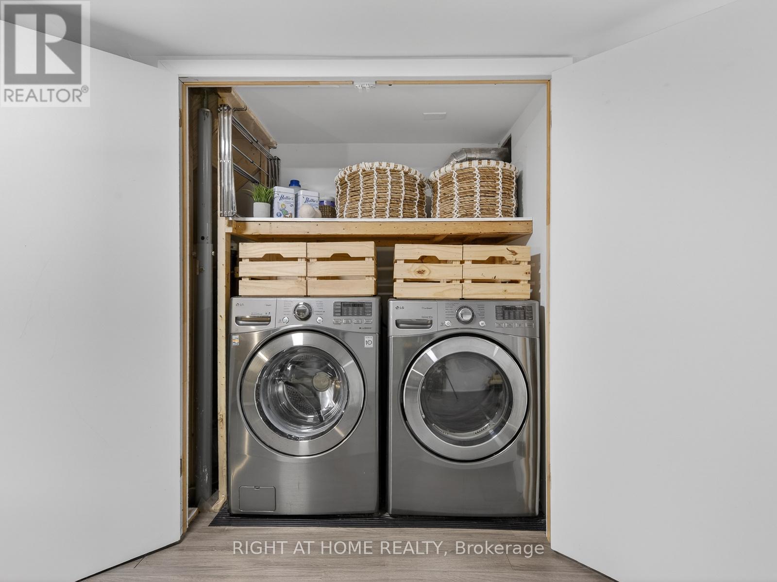 355 Caledonia Road, Toronto, Ontario  M6E 4T7 - Photo 30 - W12817030