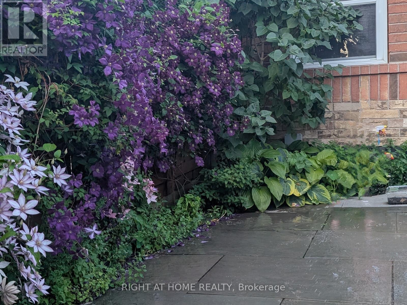 355 Caledonia Road, Toronto, Ontario  M6E 4T7 - Photo 37 - W12817030