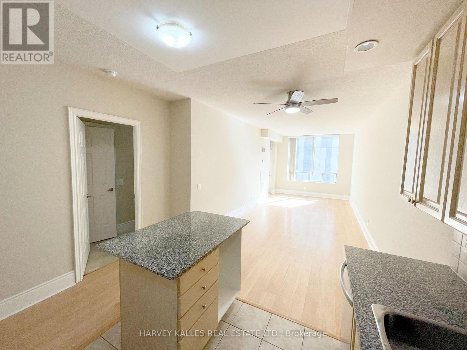 316 - 5233 Dundas Street W, Toronto, Ontario  M9B 6M1 - Photo 11 - W12817040