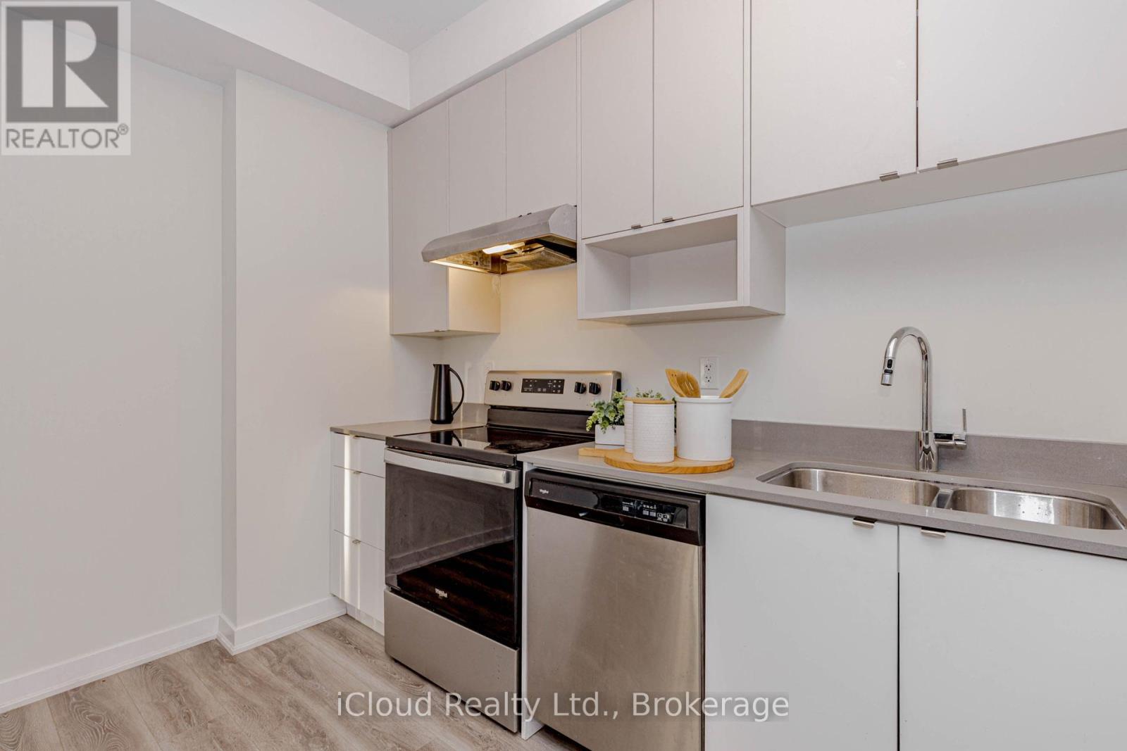 69 - 3189 Bastedo Common, Burlington, Ontario  L7M 0H4 - Photo 15 - W12817096