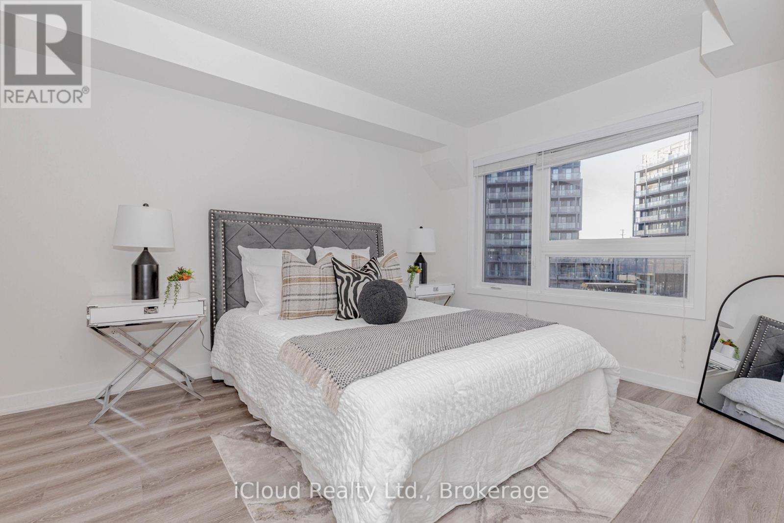 69 - 3189 Bastedo Common, Burlington, Ontario  L7M 0H4 - Photo 21 - W12817096