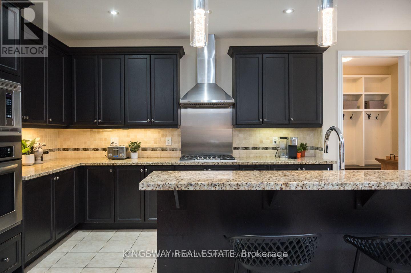 476 Laundon Terrace, Milton, Ontario  L9T 7X9 - Photo 8 - W12817122