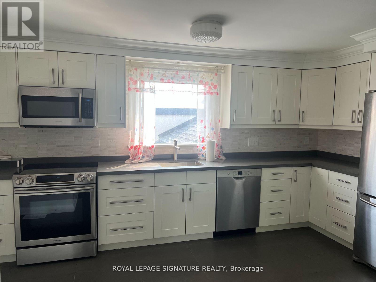 158 Church Street, Mississauga, Ontario  L5M 1T9 - Photo 5 - W12817128