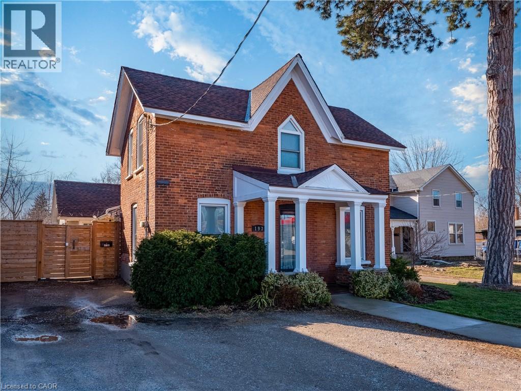 193 Vine Street Unit# Upper Level, St. Catharines, Ontario L2M 4S7 - Photo 2 - 40806757