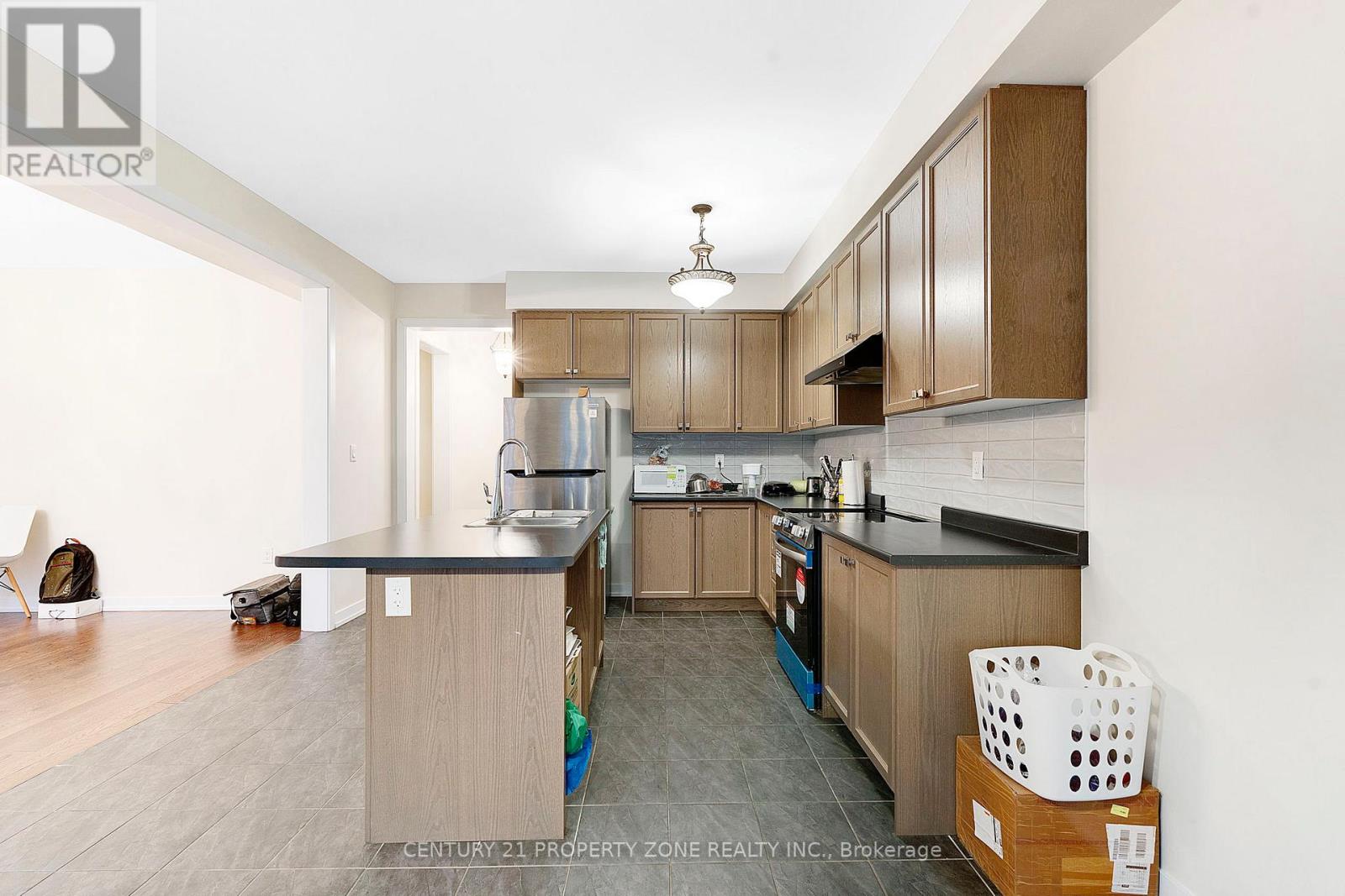 78 Lilac Circle, Haldimand, Ontario  N3W 0H6 - Photo 10 - X12816998