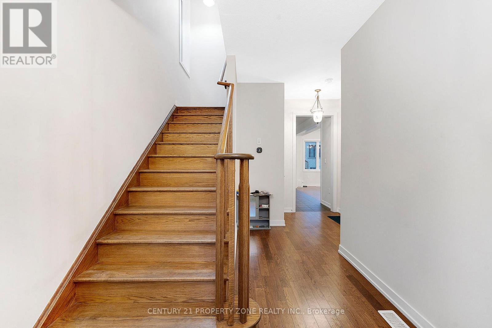 78 Lilac Circle, Haldimand, Ontario  N3W 0H6 - Photo 13 - X12816998