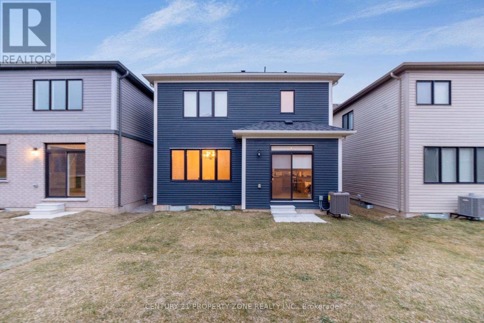 78 Lilac Circle, Haldimand, Ontario  N3W 0H6 - Photo 25 - X12816998