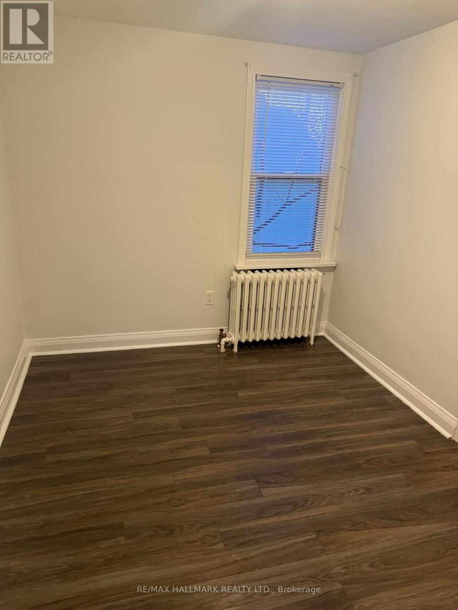 2nd Floor - 160 Welland Avenue, St. Catharines (Downtown), Ontario  L2R 2N6 - Photo 6 - X12817048