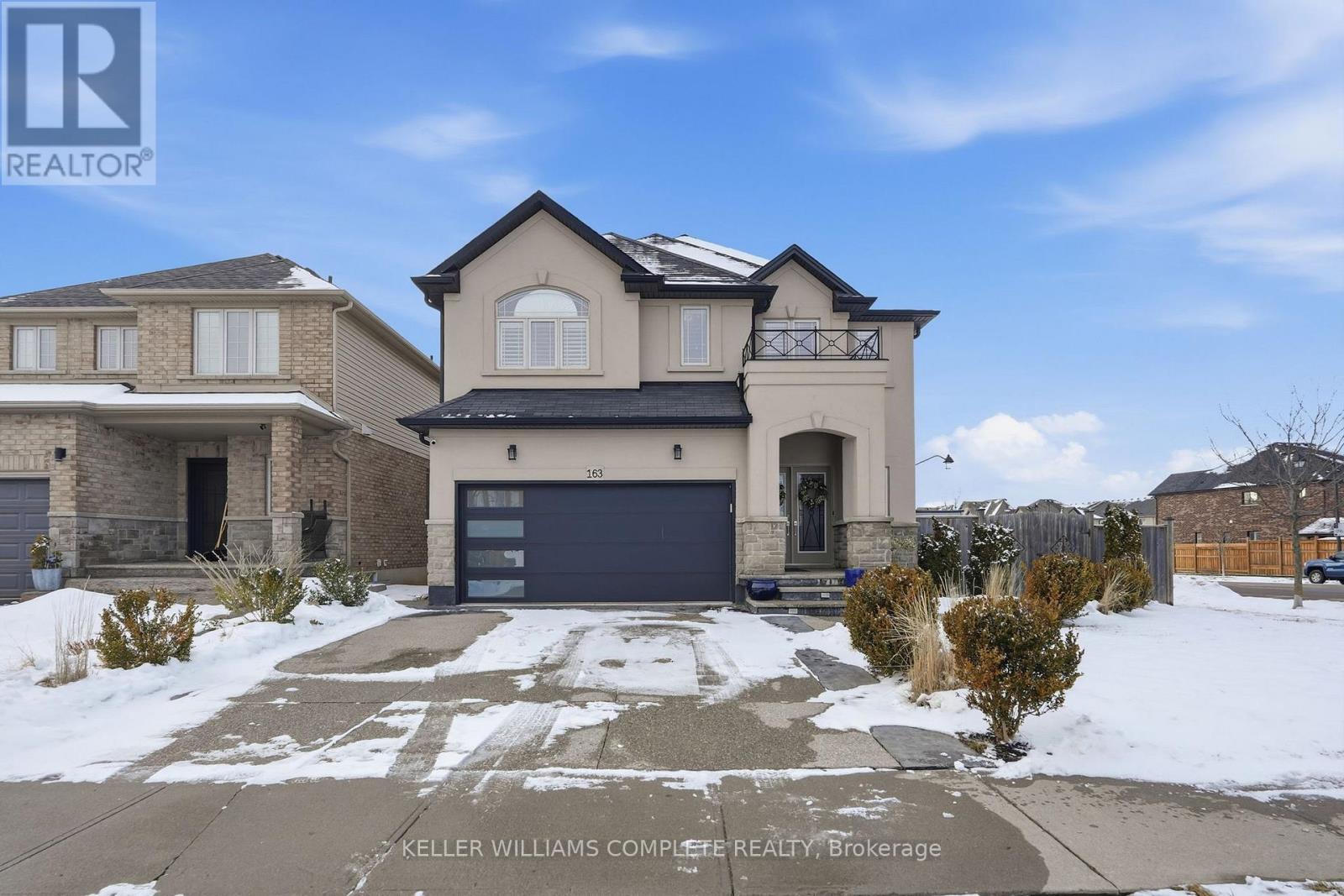 163 GARINGER CRESCENT, Hamilton, Ontario