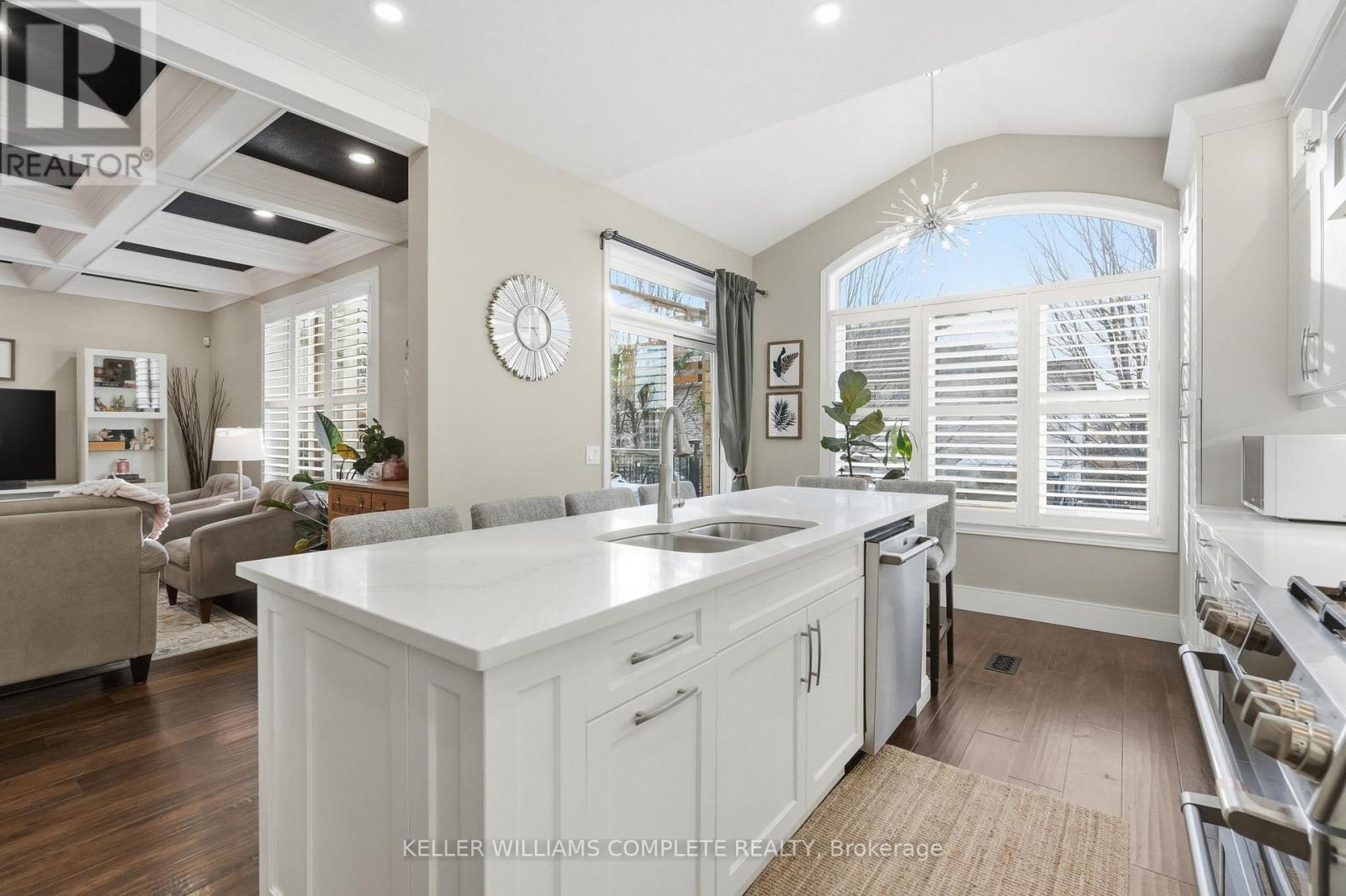 163 Garinger Crescent, Hamilton, Ontario  L0R 1C0 - Photo 10 - X12817076