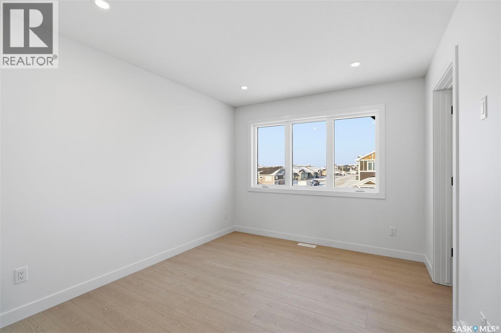 1412 Besnard Drive, Martensville, Saskatchewan  S0K 2T1 - Photo 12 - SK029054