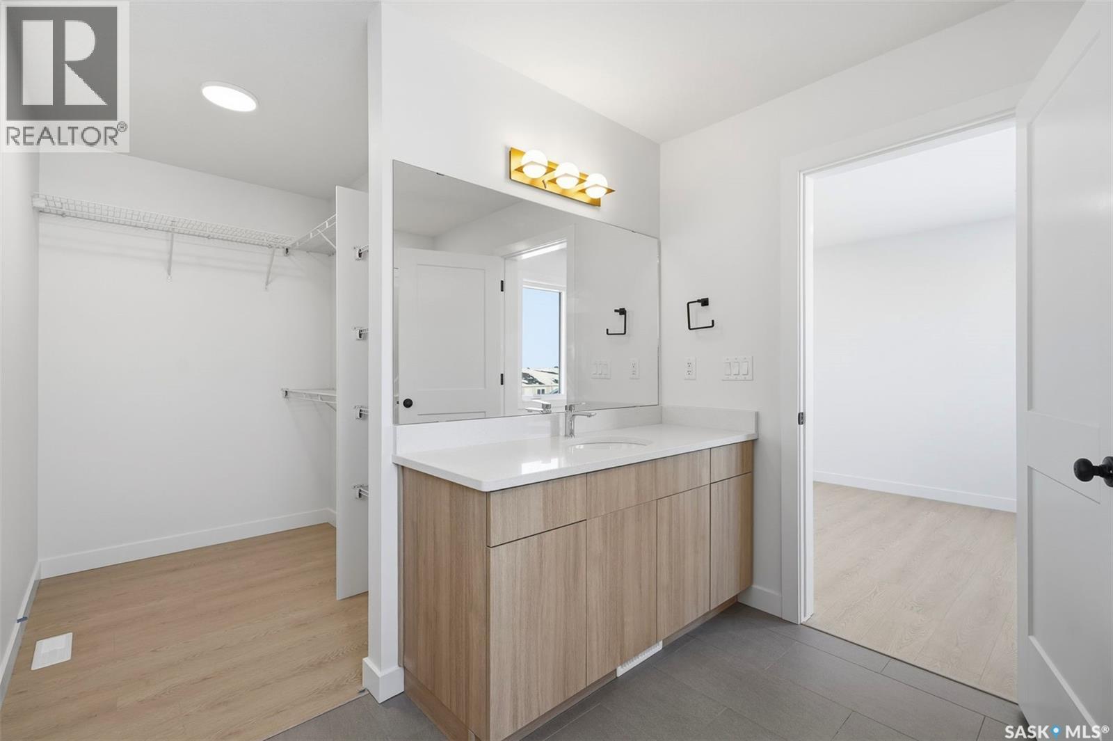 1412 Besnard Drive, Martensville, Saskatchewan  S0K 2T1 - Photo 15 - SK029054