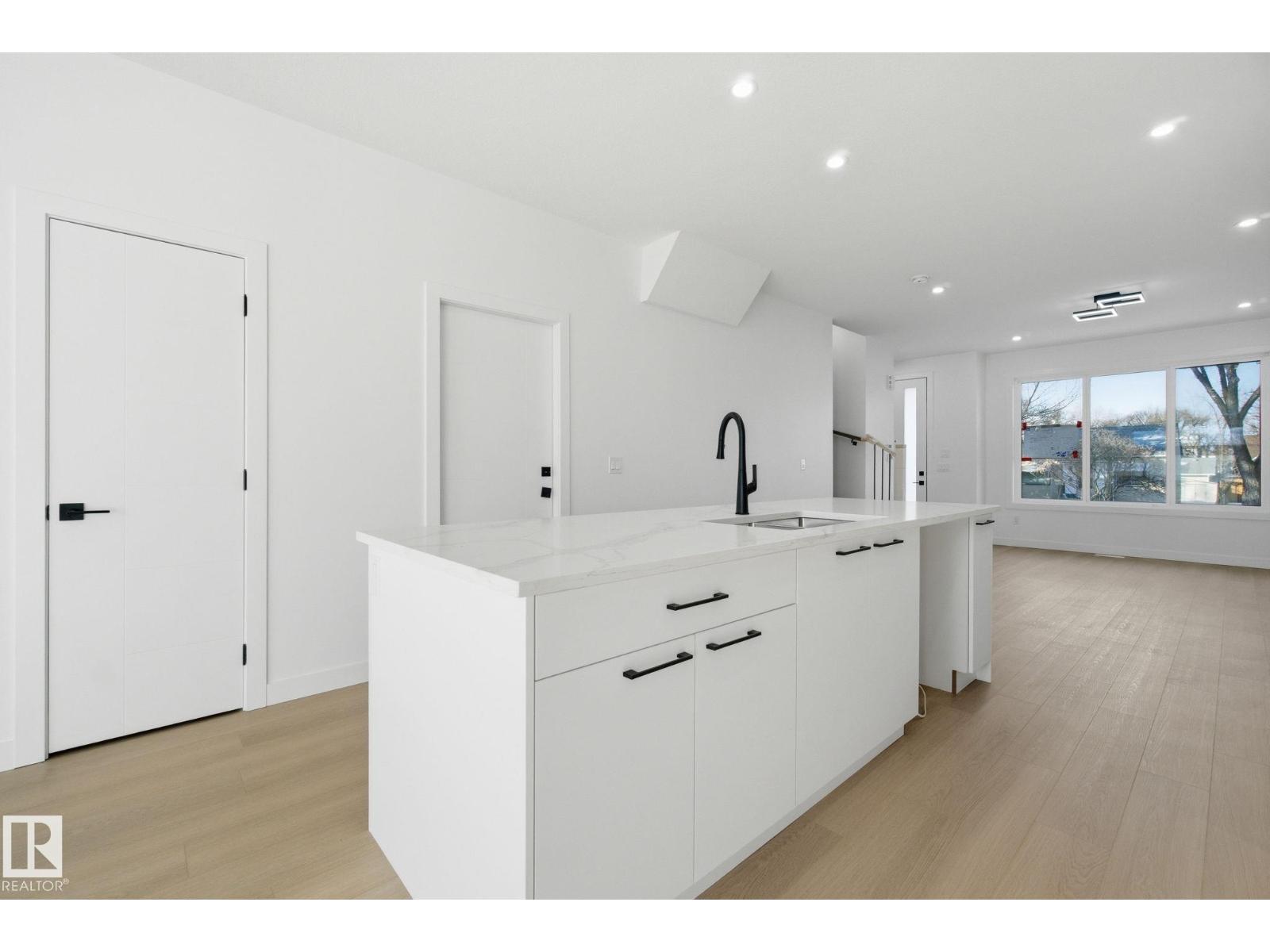 7953 79 Av Nw, Edmonton, Alberta  T6C 0P7 - Photo 14 - E4473730