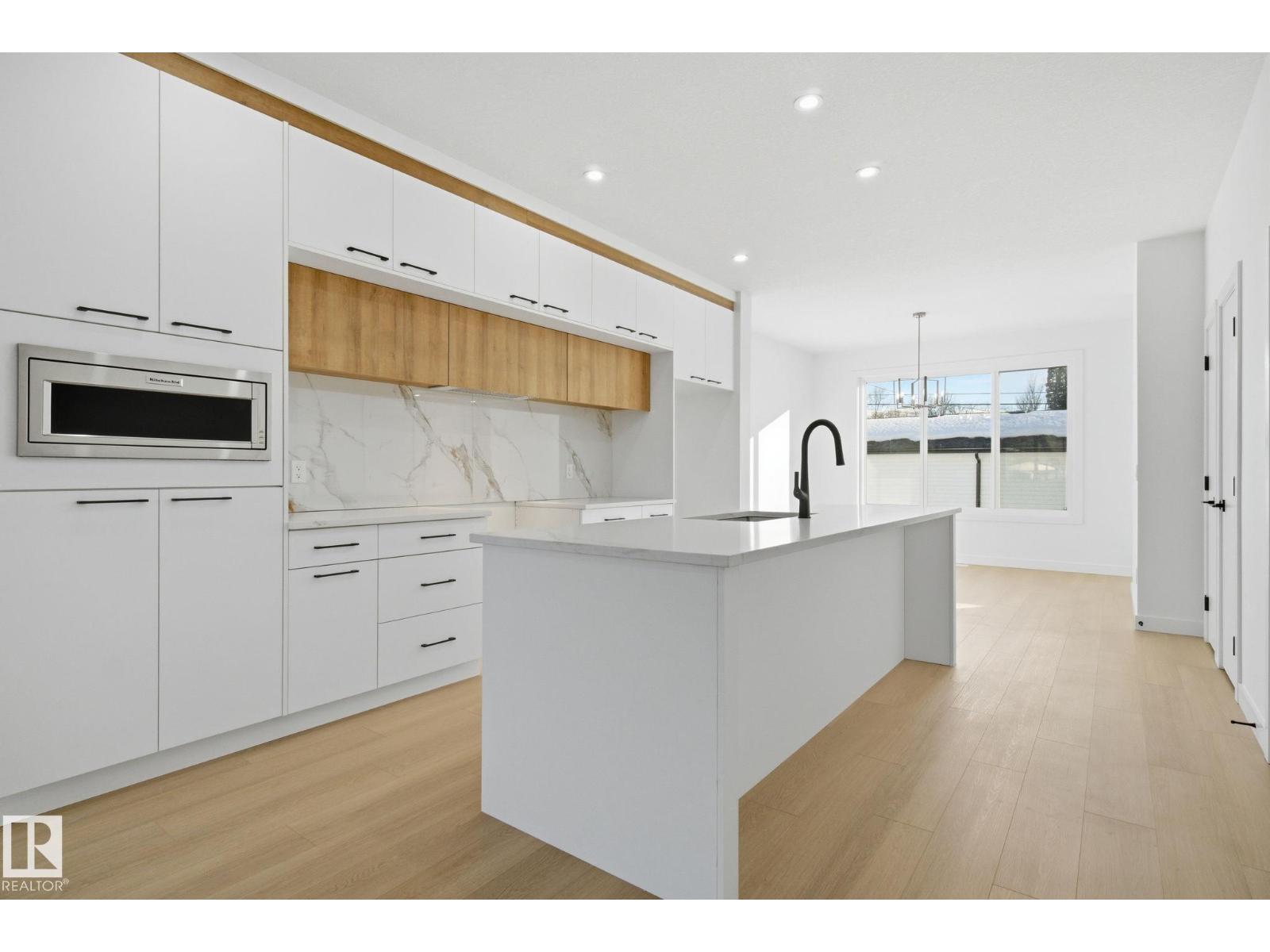 7953 79 Av Nw, Edmonton, Alberta  T6C 0P7 - Photo 11 - E4473730