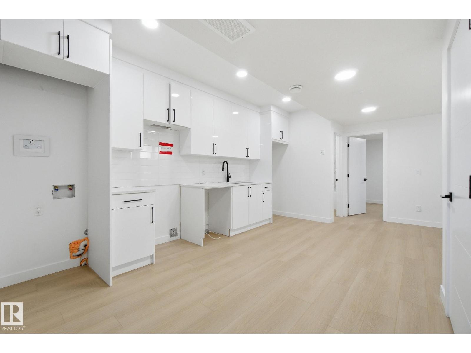 7953 79 Av Nw, Edmonton, Alberta  T6C 0P7 - Photo 39 - E4473730