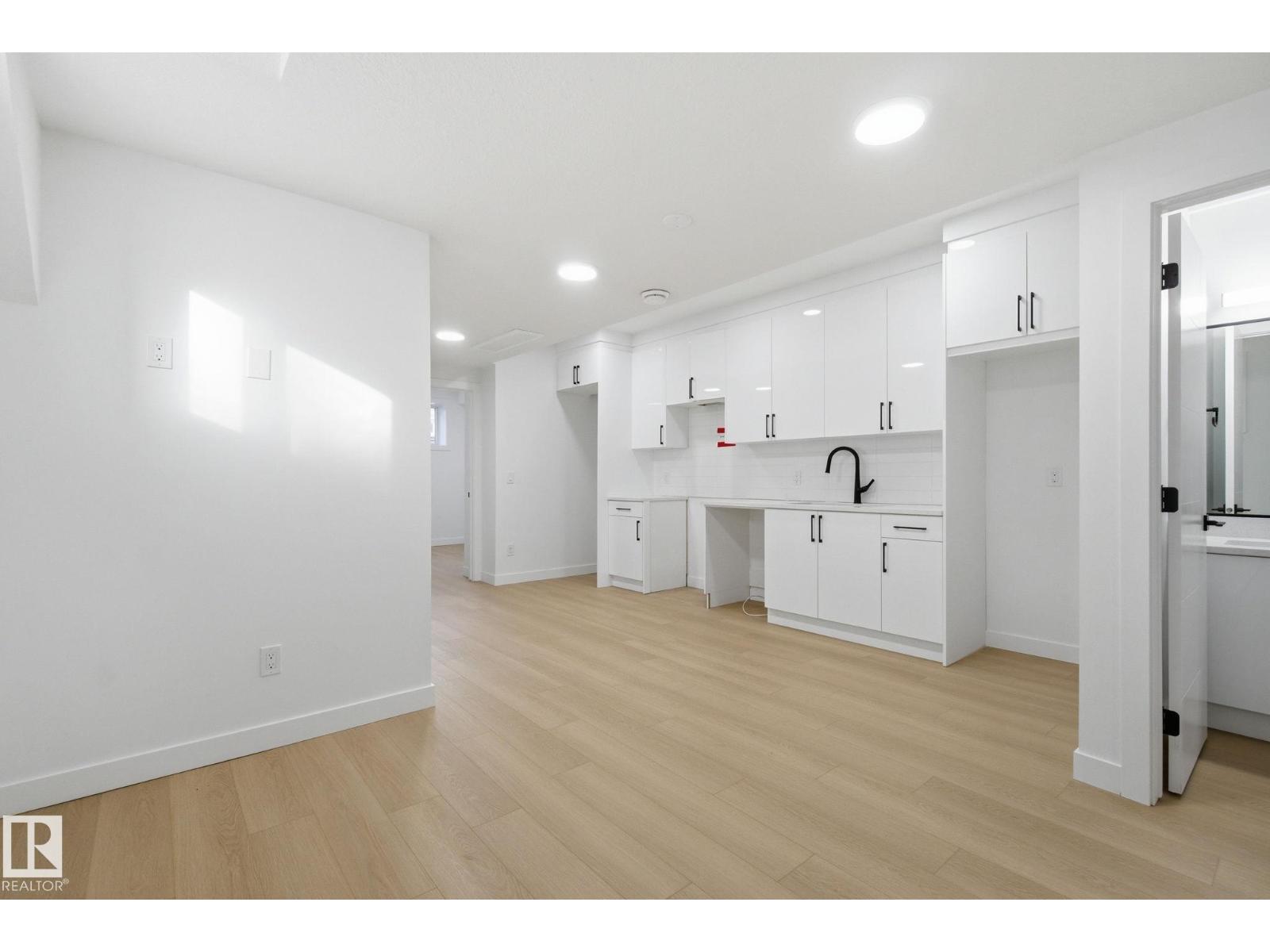 7953 79 Av Nw, Edmonton, Alberta  T6C 0P7 - Photo 45 - E4473730